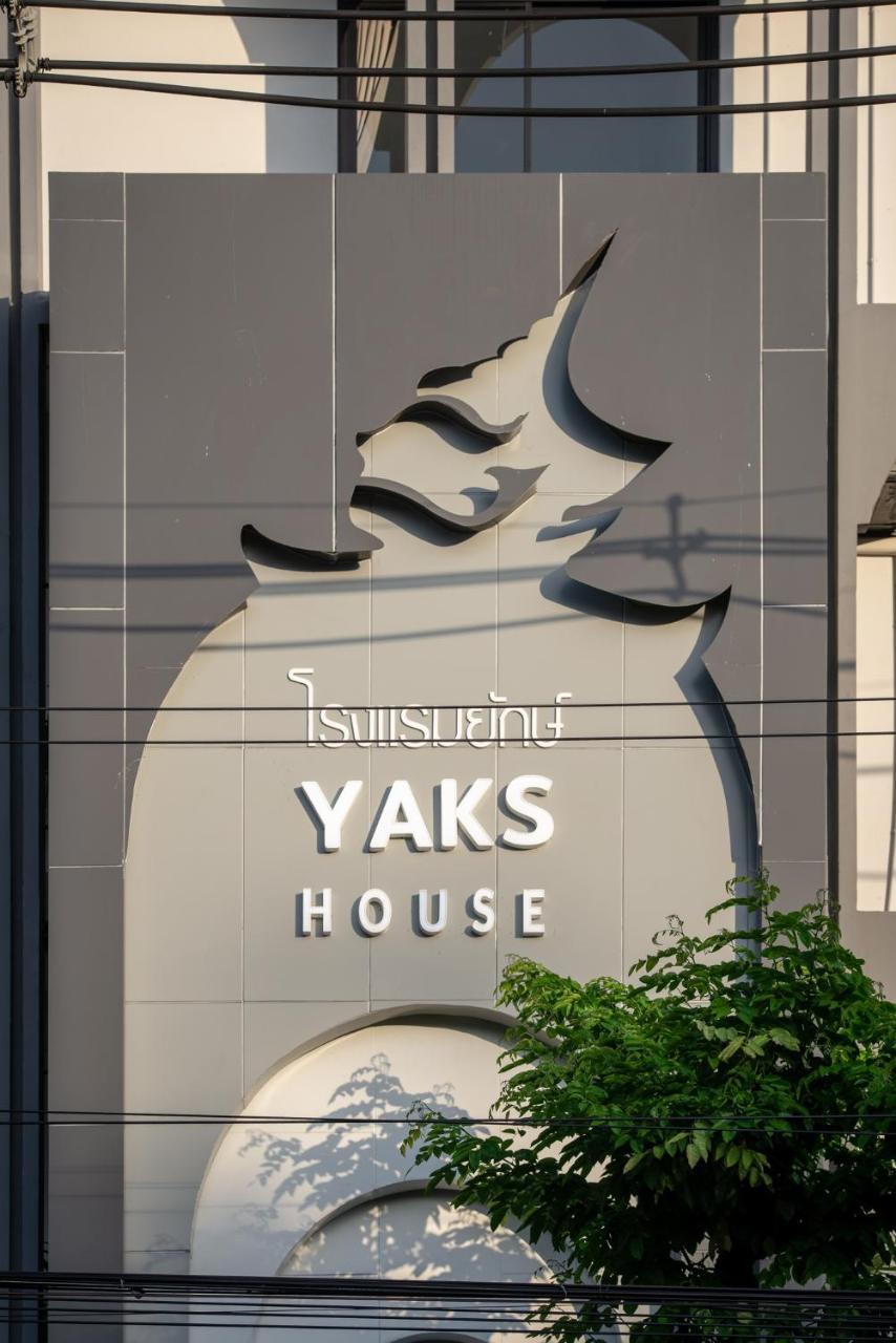 Yaks House Hostel - Sha Plus Bangkok Ngoại thất bức ảnh